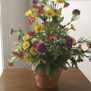 It is much more than a pretty flower arrangement😪